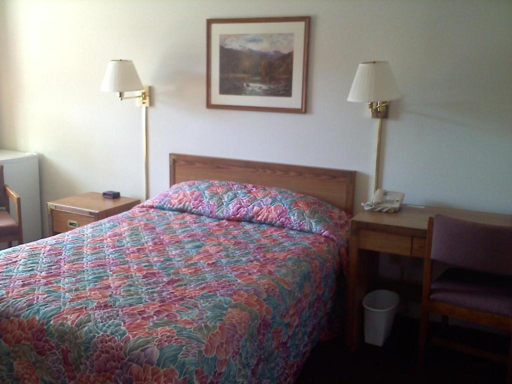 לייק פלאסיד Carriage House Motor Inn חדר תמונה